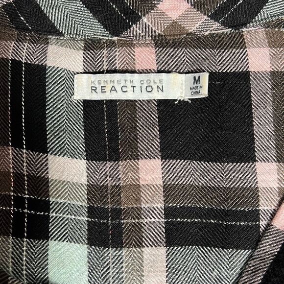 Kenneth Cole Reaction Plaid Button-Down Shirt, Size M - Picture 3 of 6